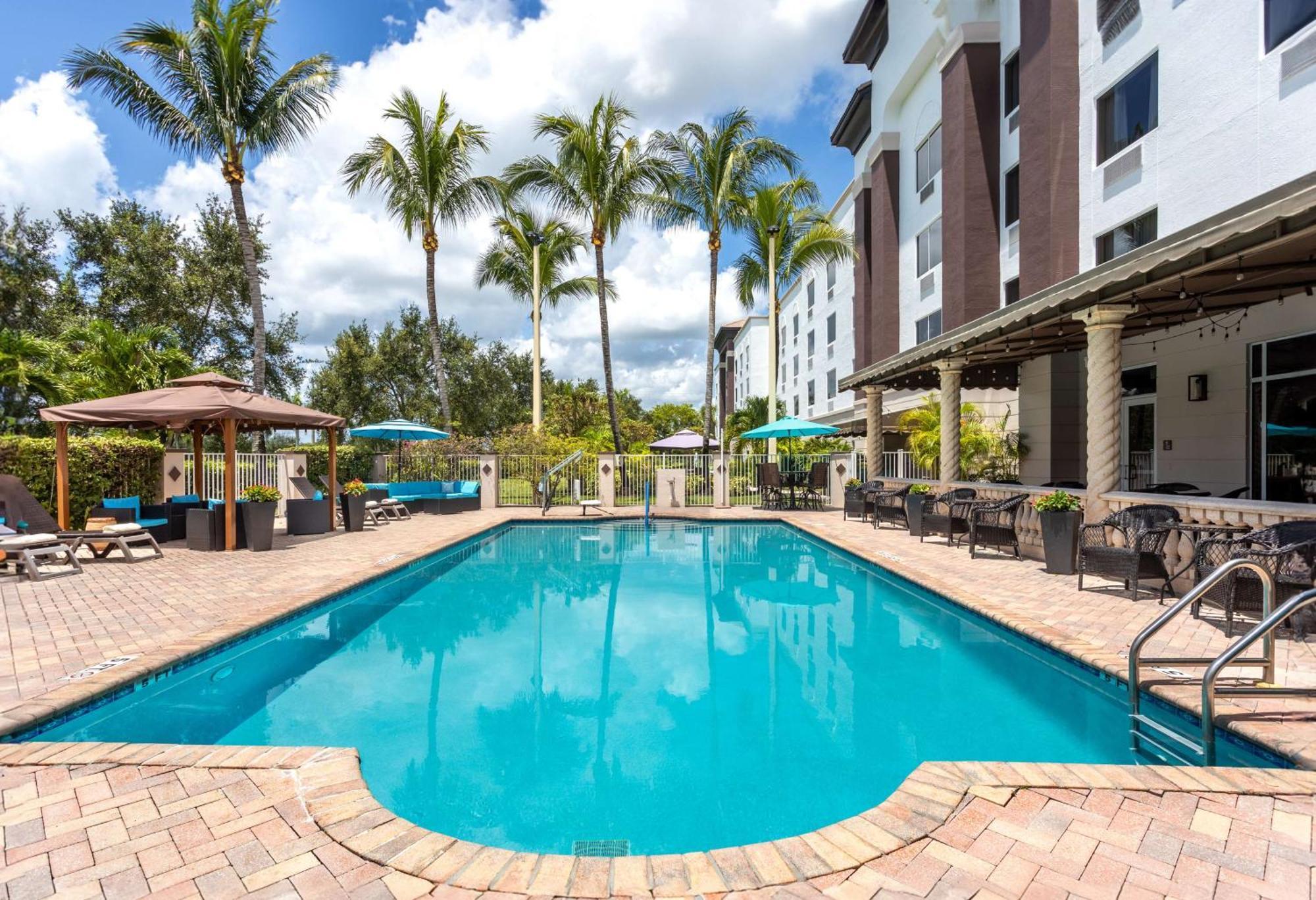 Hampton Inn & Suites Wellington Royal Palm Beach Extérieur photo